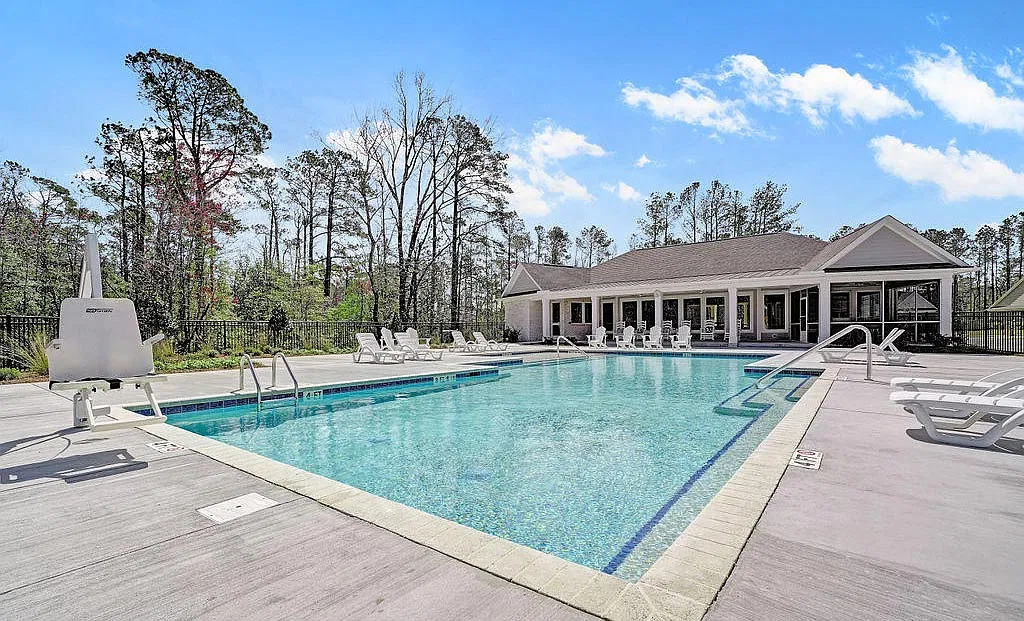 4 bed, 3108 sqft, $4,000 — Photo 4