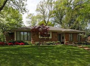 755 Chain Ridge Rd, Saint Louis, MO 63122