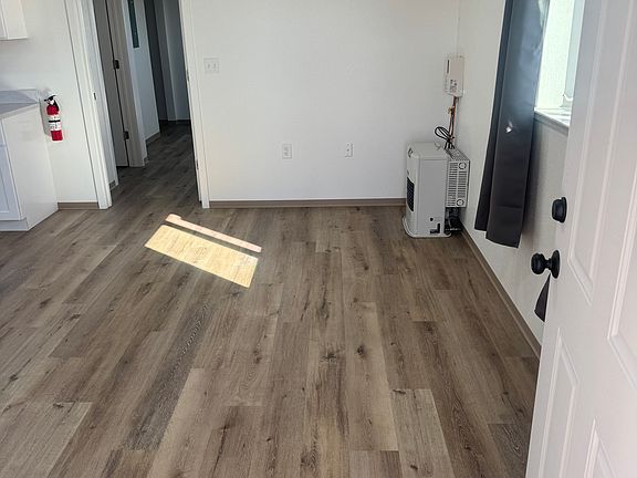 4th image of 540 6th Ave #F