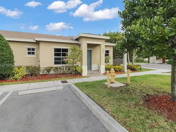 552 NE 5th Way, Florida City, FL 33034