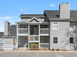 1433 N Oakhill Dr, South Bend, IN 46637