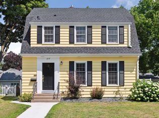 217 9th Ave N, Hopkins, MN 55343