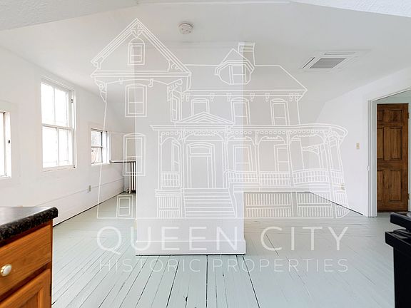 4th image of 901 W Beverley St APT 5