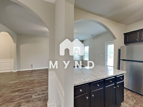 3rd image of 5549 Union Pointe Pl