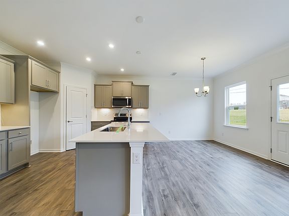 4th image of 14235 Penbury Ln
