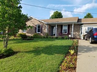 1407 Janet Way Dr, Clarksville, TN 37042