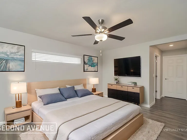 1150 NW 19th Pl — Photo 3