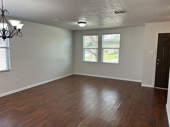 5th image of 3904 Kathryn Way