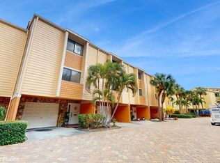 484 Sandy Hook Rd, Treasure Island, FL 33706