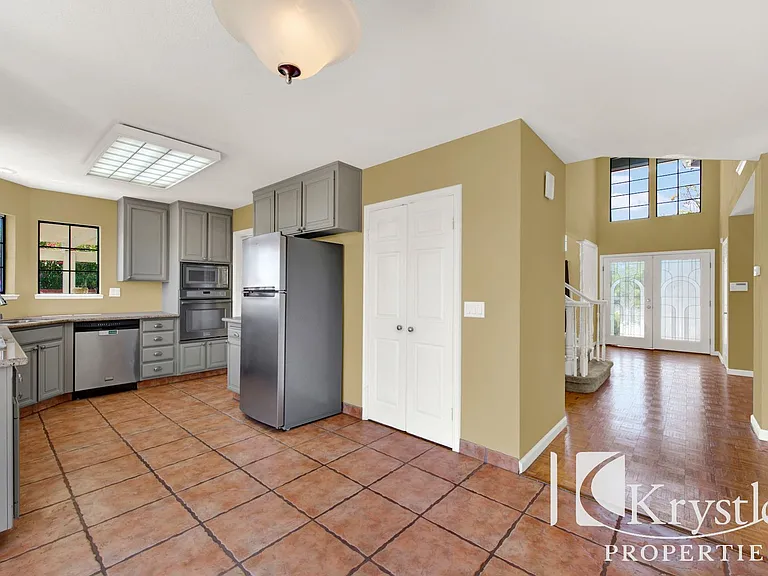 152 Chesapeake Dr — Photo 14