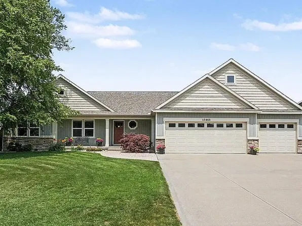 15463 Woodrush Dr, Grand Haven, MI 49417