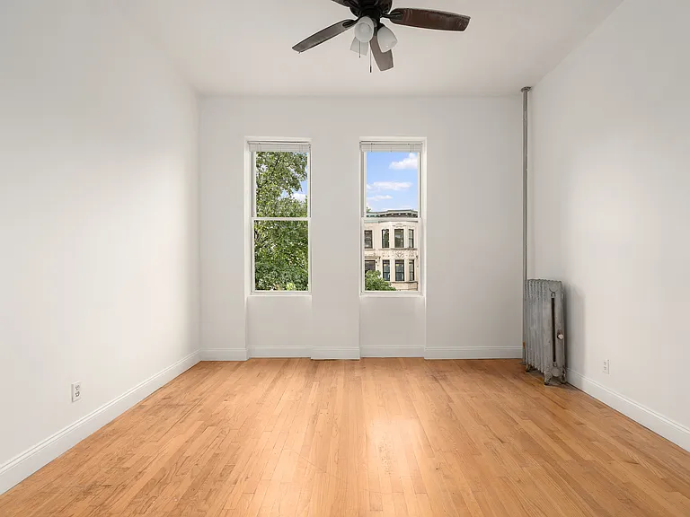 306 Lincoln Rd #2L — Photo 3