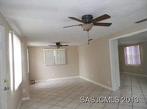 4th image of 19 S Comares Ave