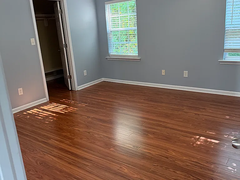 1501 Essexwood Dr — Photo 11