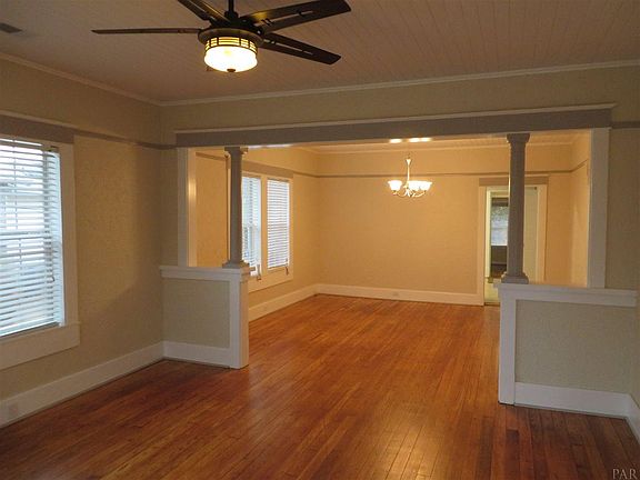 4th image of 1015 W Gregory St