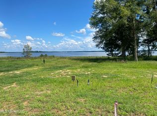 118 Neptune Shr #16, Canton, MS 39046