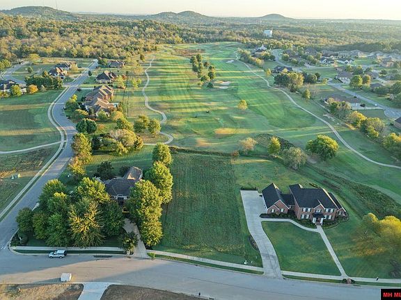 3rd image of 59 Country Club Dr
