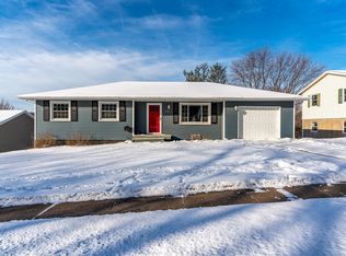2126 5th Ave, Muscatine, IA 52761