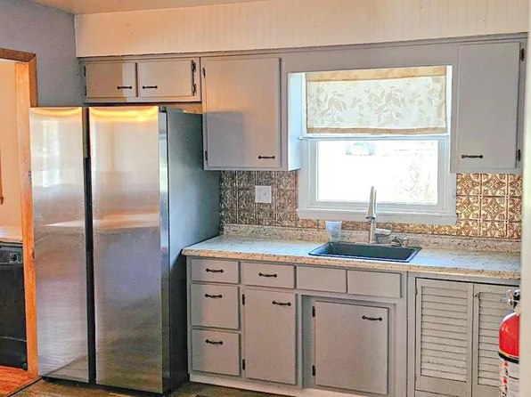 225 Monhagen Ave, Middletown, NY 10940