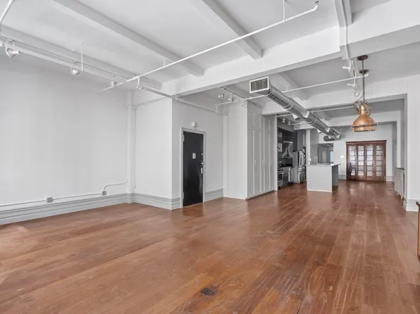 28 West 38th Street image 11 of 22