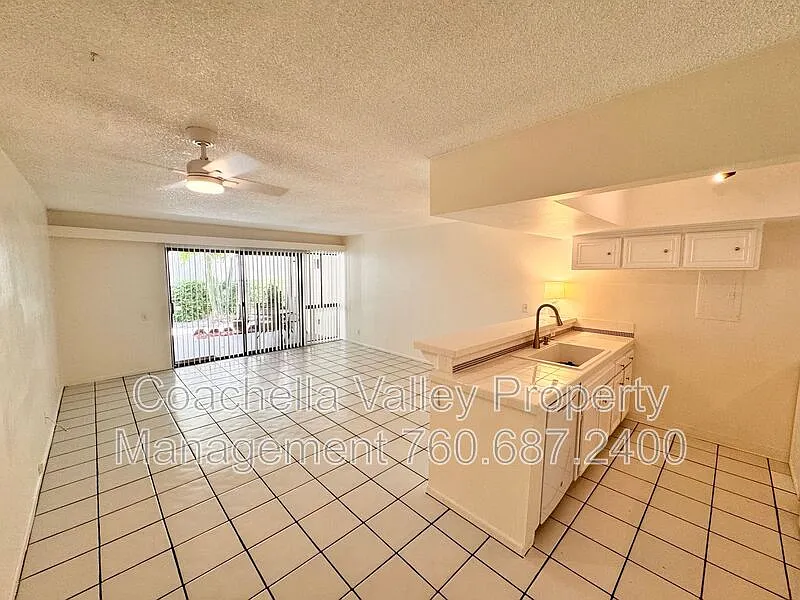 1 bed, 1.0 bath, 755 sqft, $1,495 — Photo 2