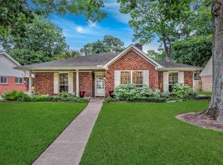 5006 Park Plaza Dr, Houston, TX 77018