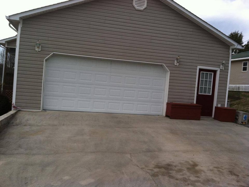 2nd image of 133 Lake Forrest Drive Spring City Tn 37381 #133