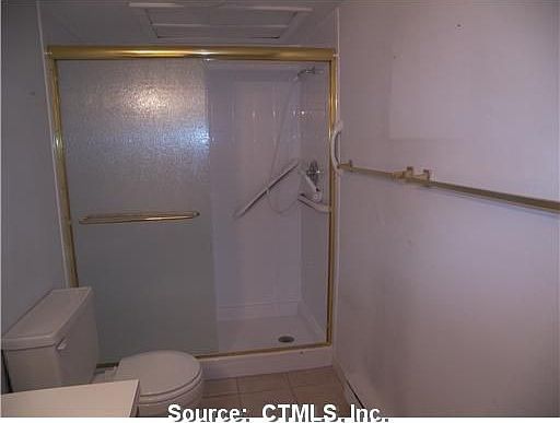 5th image of 81 Candlewood Dr