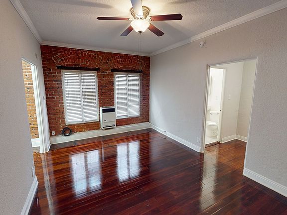 4th image of 520-524 E Elk Ave #520-202