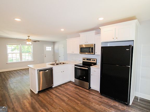 4th image of 144 Bull Bay Dr