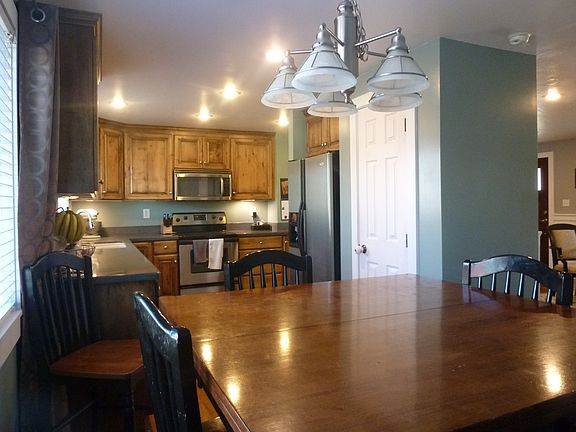 Dining/Kitchen