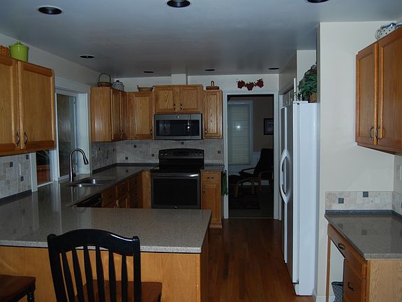 4th image of 5032 NW Francis Dr