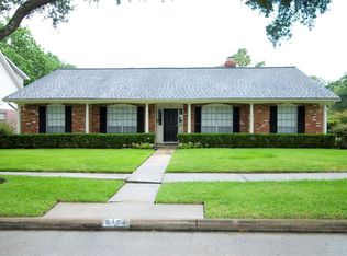 6143 Braesheather Dr, Houston, TX 77096