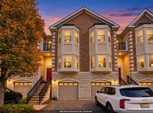 35 Mallard Pl #35, Secaucus, NJ 07094
