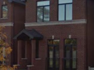 933 W 37th St, Chicago, IL 60609