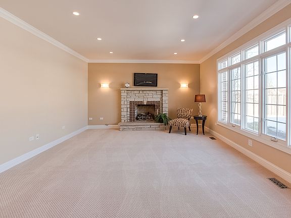 5th image of 1520 Witham Ln