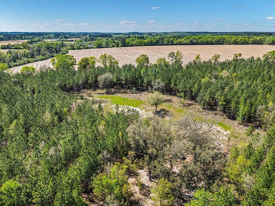 1st image of 22544 Lechner Rd