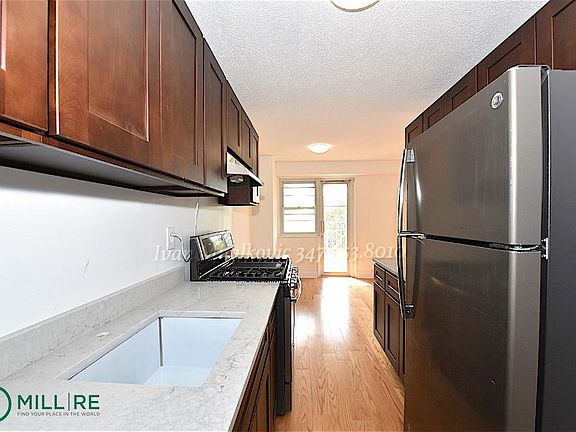 3rd image of 4730 59th St #5B