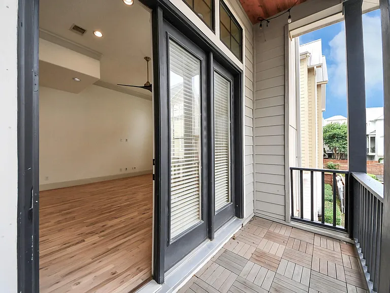 3229 Maxroy St — Photo 16