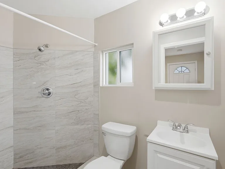 554 Ritchey St — Photo 12