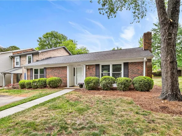 2400 Cottage Pl, Greensboro, NC 27455