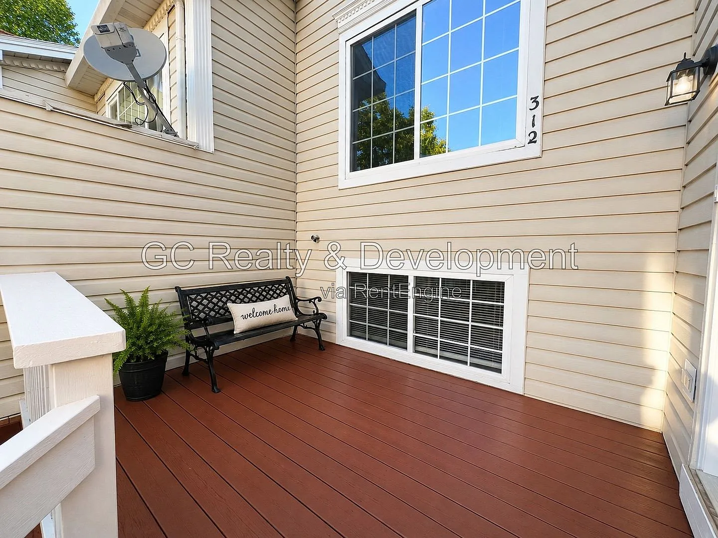 3 bed, 2.0 bath, 1262 sqft, $2,600 — Photo 4