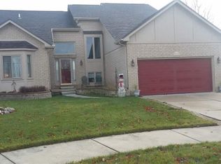 29002 Troon Ct, Chesterfield, MI 48051