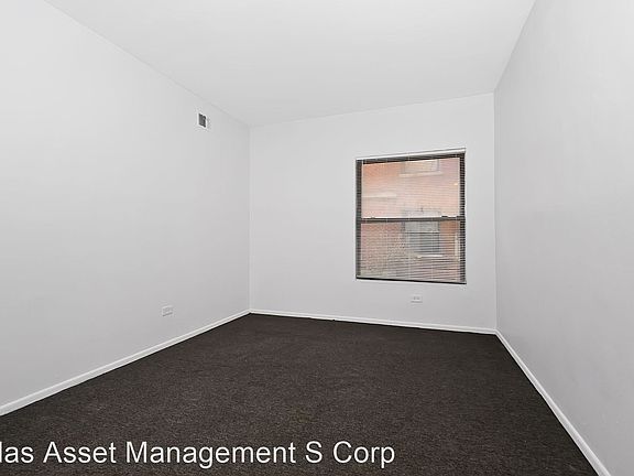 5th image of 4246 S Michigan Ave #1E