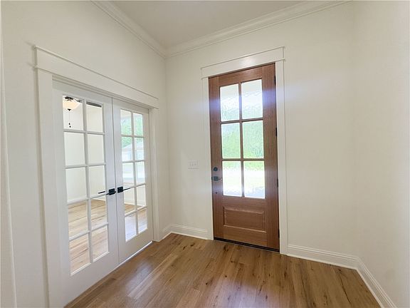 3rd image of 24 Roxburgh Dr
