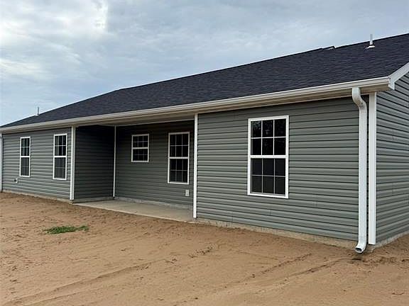 3rd image of 24 Aldean Ln