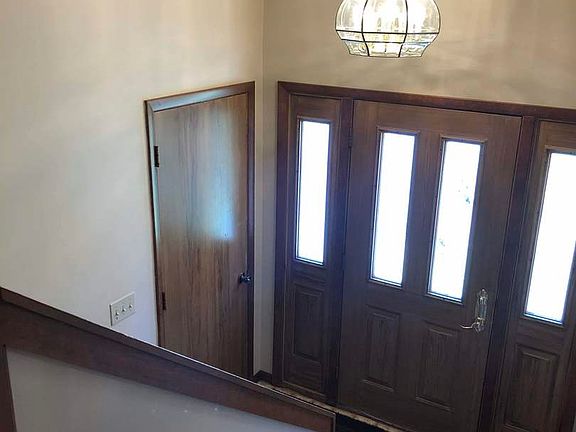 3rd image of 8547 River Ln