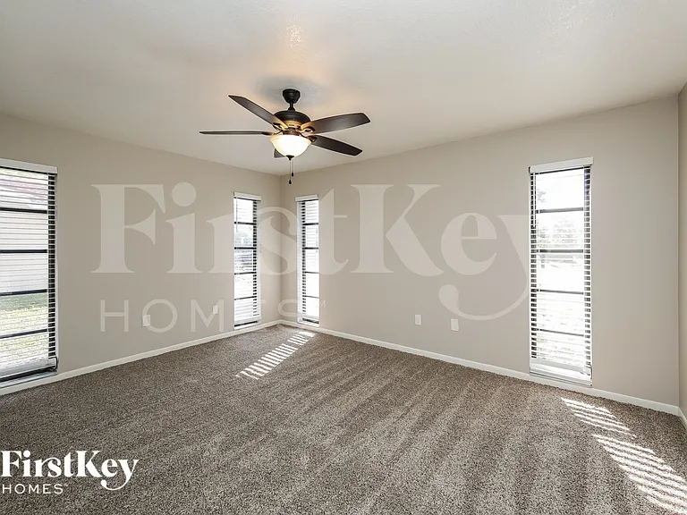 2144 Pellam Blvd — Photo 8