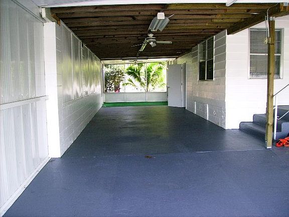 3rd image of 328 W Bullard Ave