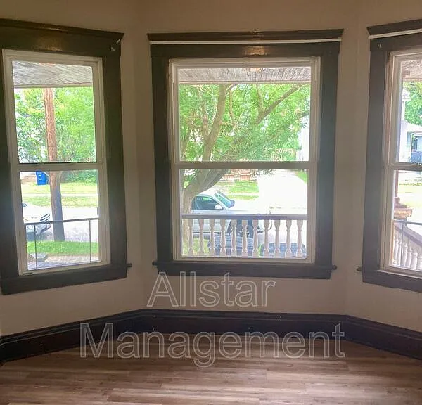 3786 W 37th St #1 — Photo 5